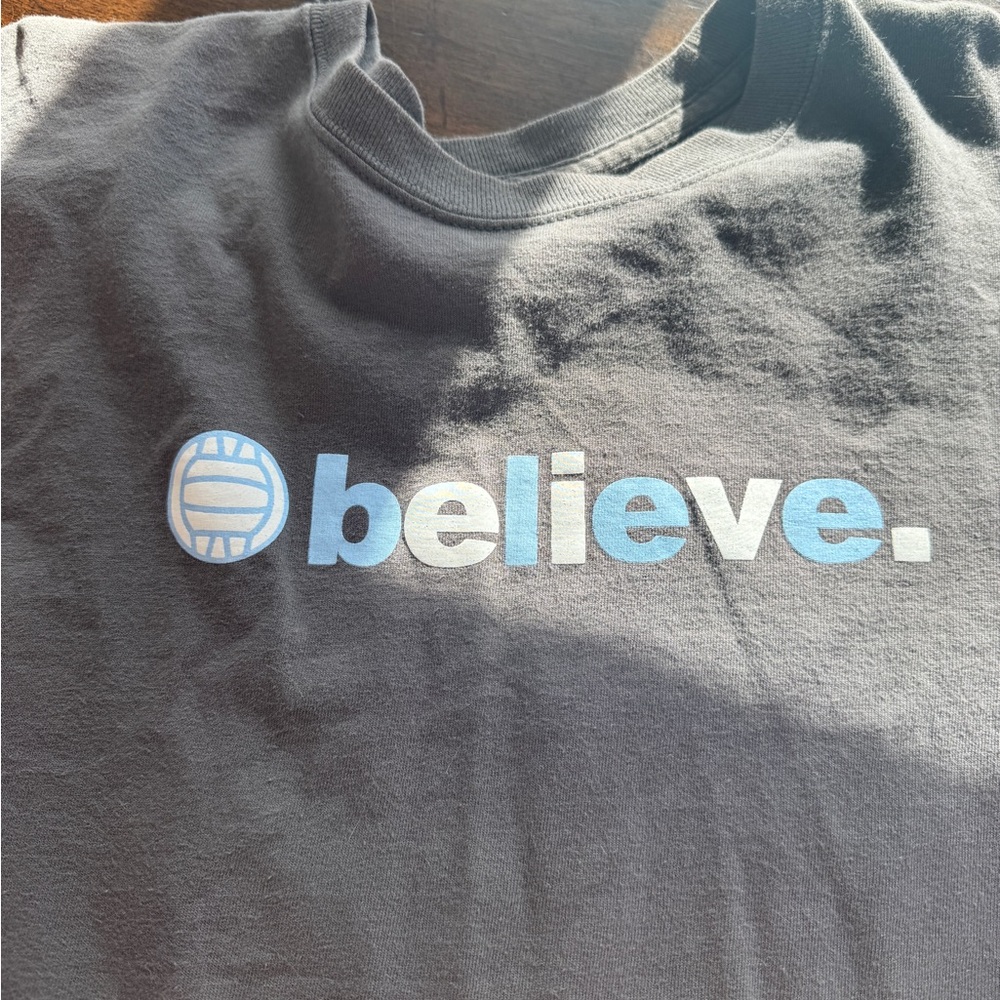 Grey ‘Believe' Long Sleeve Crewneck- Size L/XL - Picture 5 of 7